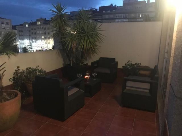 el oasis del centro Pontevedra Exterior foto