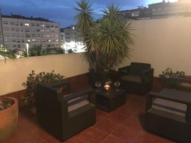 el oasis del centro Pontevedra Exterior foto